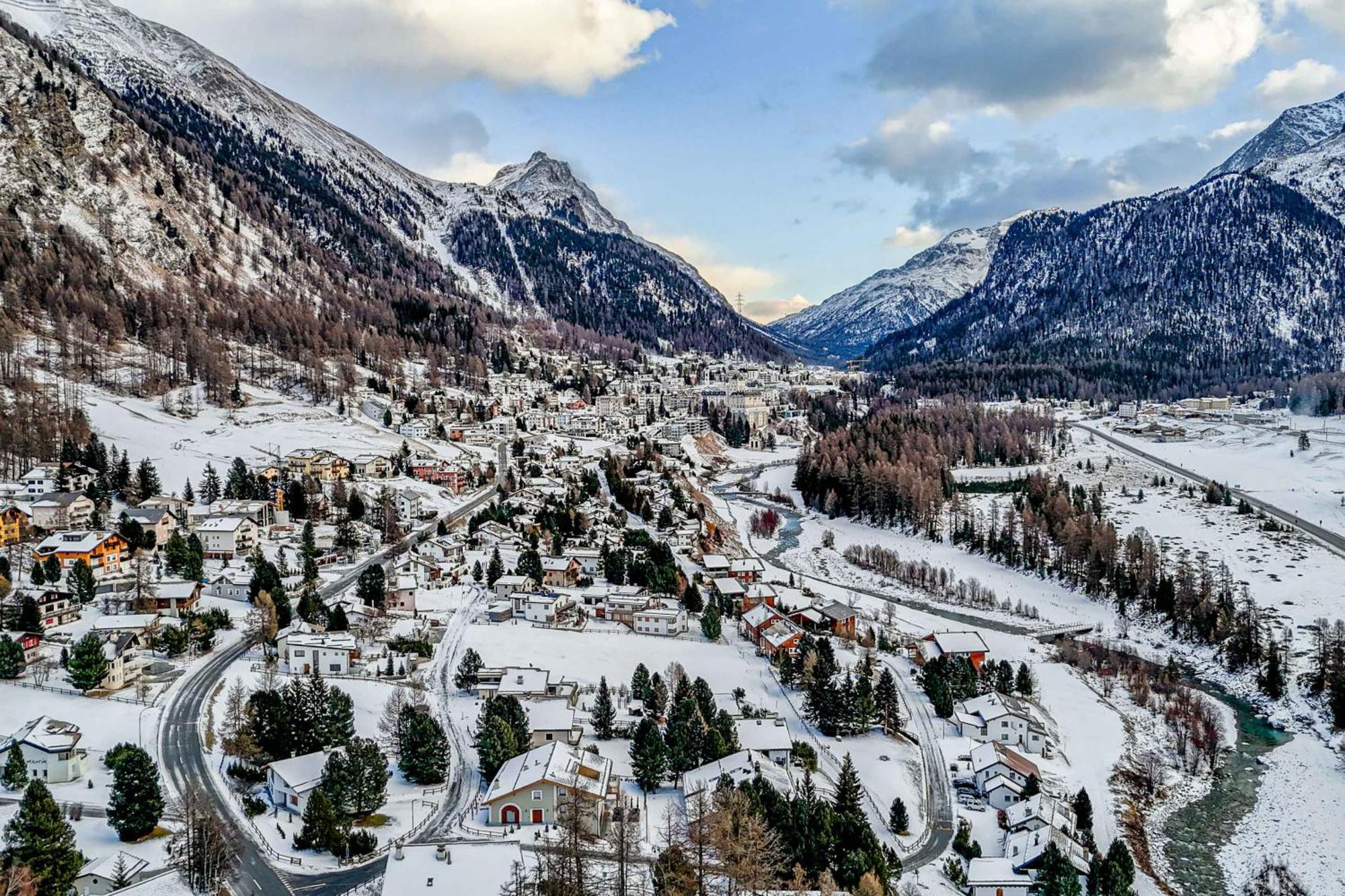 Luxury Apartment Near St Moritz Pontresina Bagian luar foto